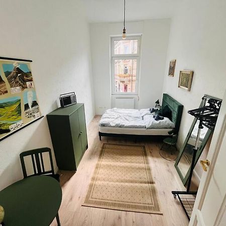 Kuenstlerisches Apartment 卡尔斯鲁厄 外观 照片