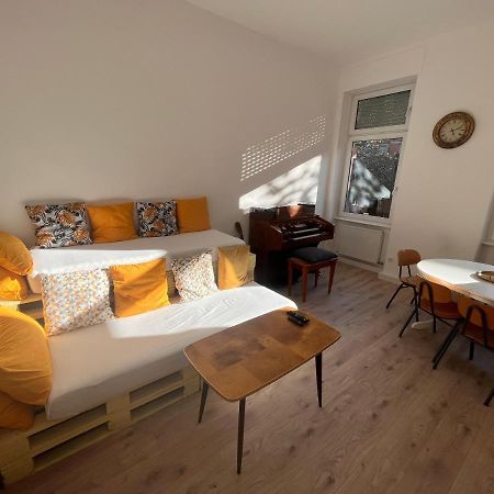 Kuenstlerisches Apartment 卡尔斯鲁厄 外观 照片