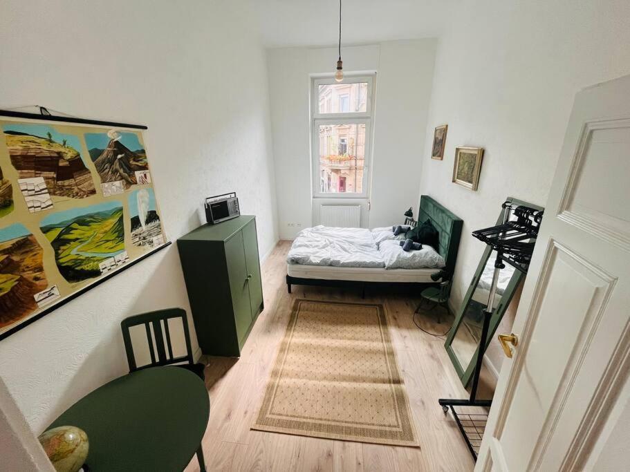 Kuenstlerisches Apartment 卡尔斯鲁厄 外观 照片