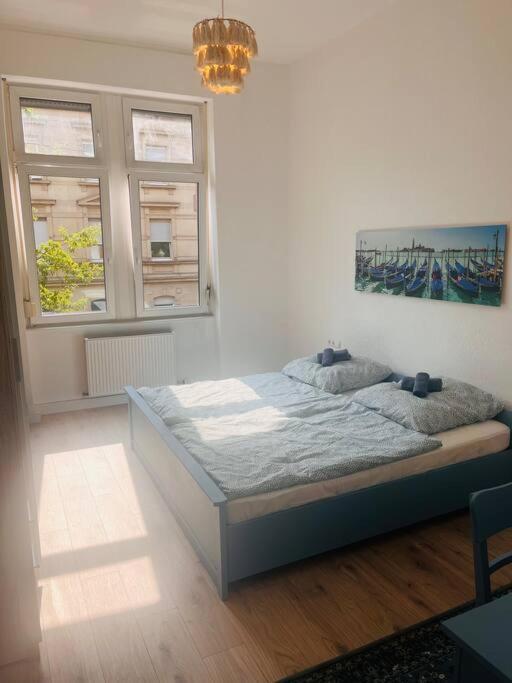 Kuenstlerisches Apartment 卡尔斯鲁厄 外观 照片