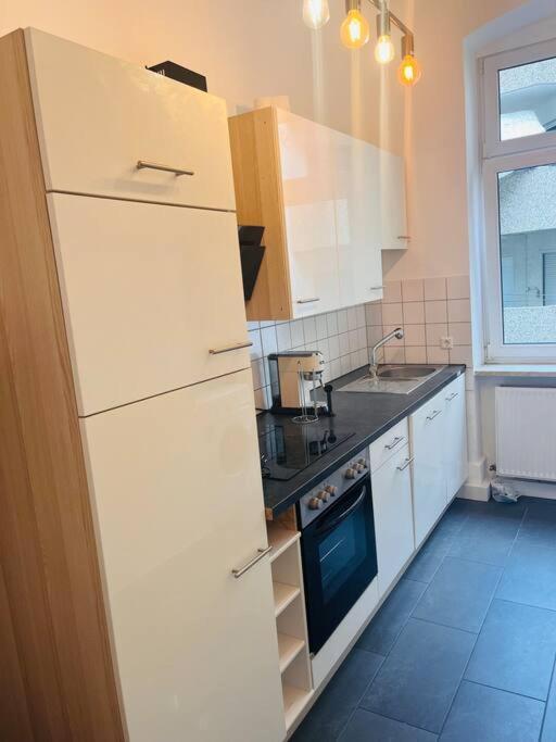 Kuenstlerisches Apartment 卡尔斯鲁厄 外观 照片