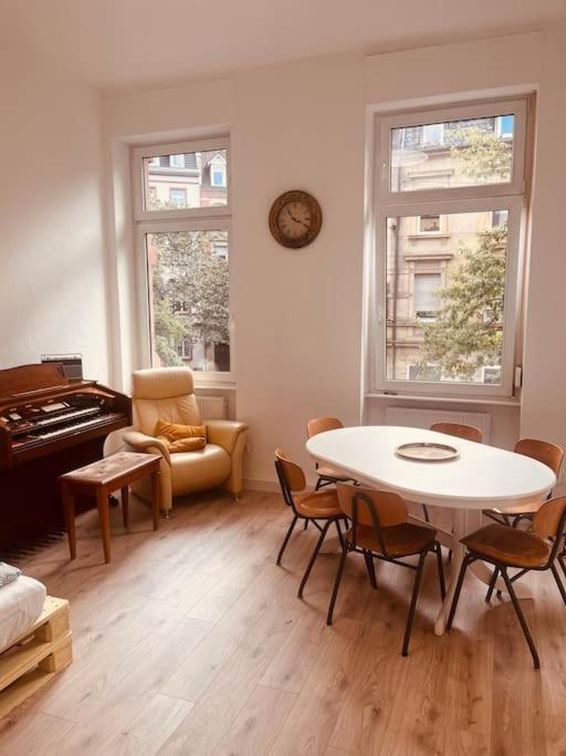 Kuenstlerisches Apartment 卡尔斯鲁厄 外观 照片