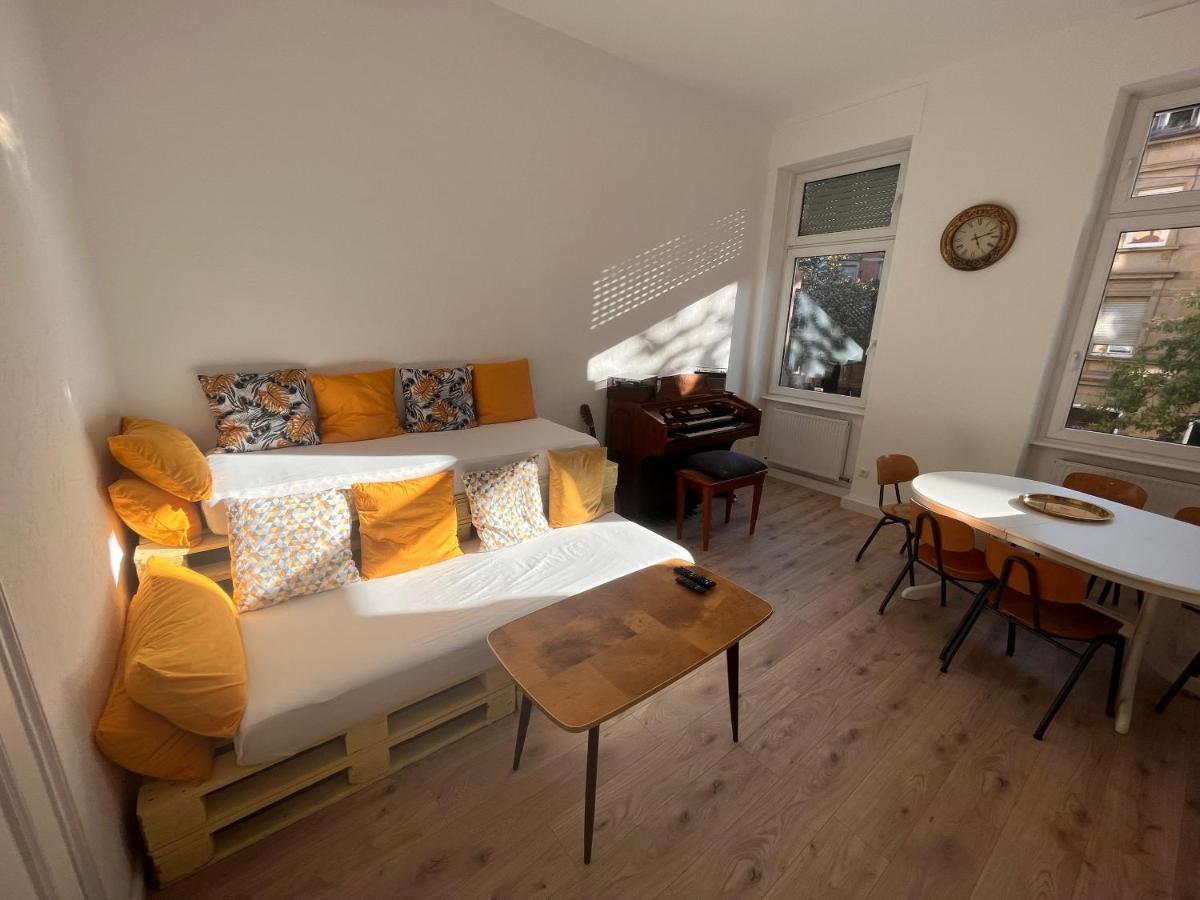 Kuenstlerisches Apartment 卡尔斯鲁厄 外观 照片